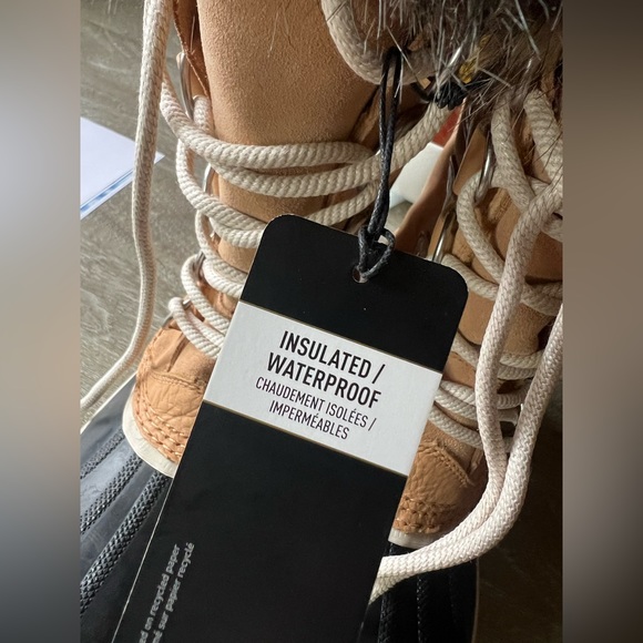 Sorel Joan of the Arctic Snow Boots, 5.5, New - Picture 9 of 13